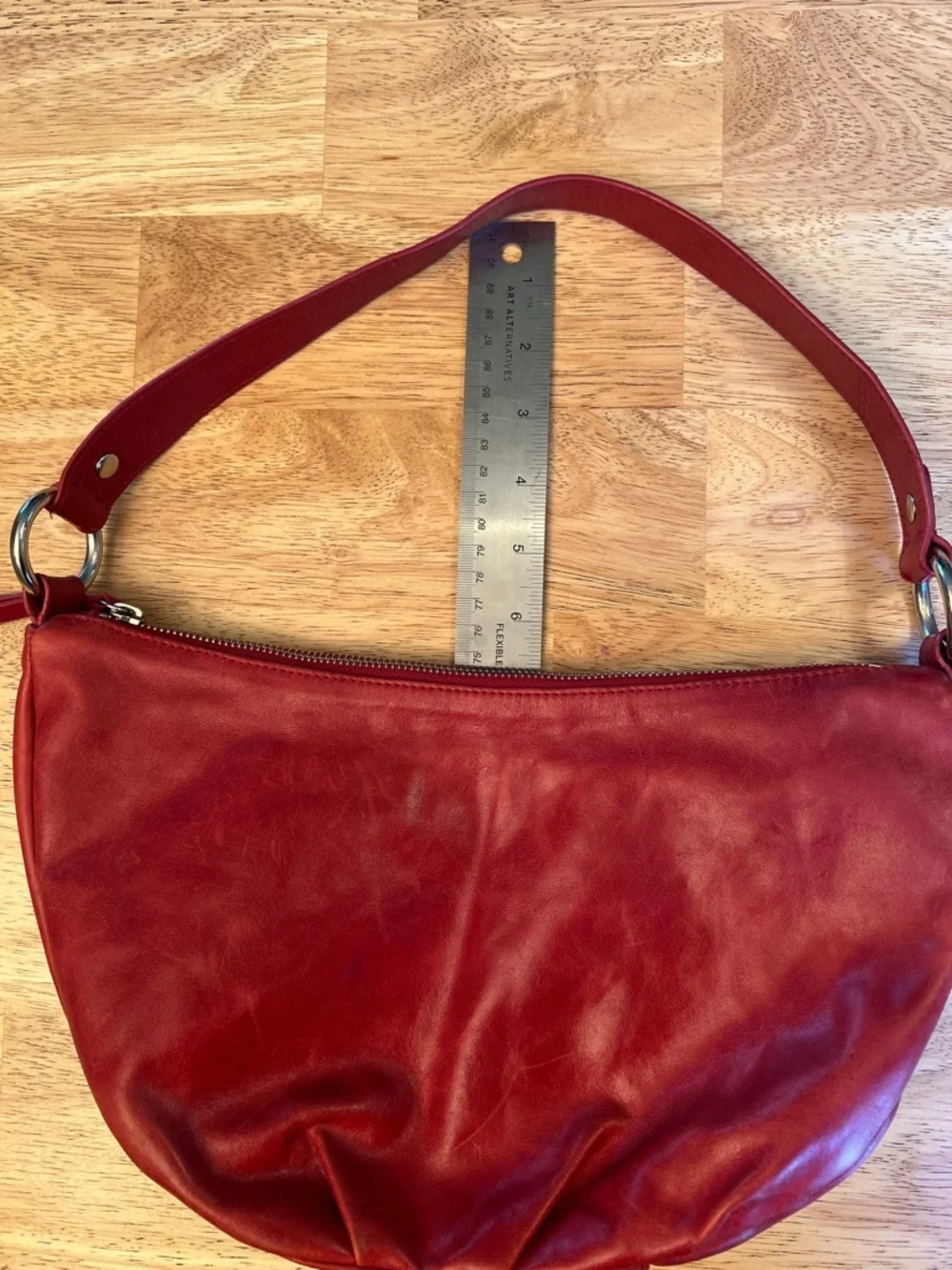 Vintage HOBO Red Leather Shoulder Bag with Side Zipper and Tassel - Picture 11 of 16